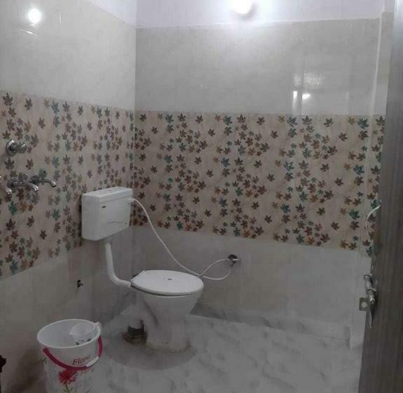 هتل Oyo 81187  Maharaja