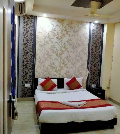 هتل Oyo 81187  Maharaja