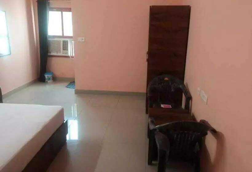 Hotelli Oyo Flagship 81230 Mh Resort