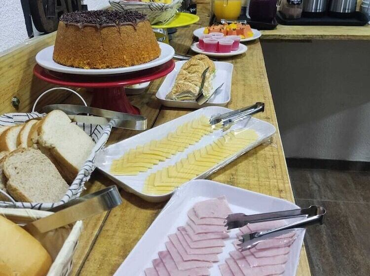 Otel Pousada Penha 2 Beto Carrero