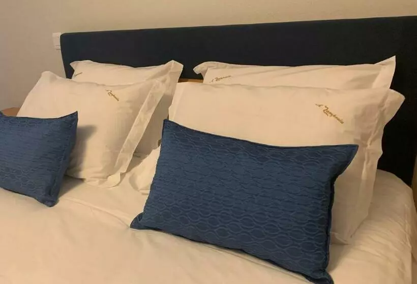 ユースホステル Al Restaurante A Lampreia