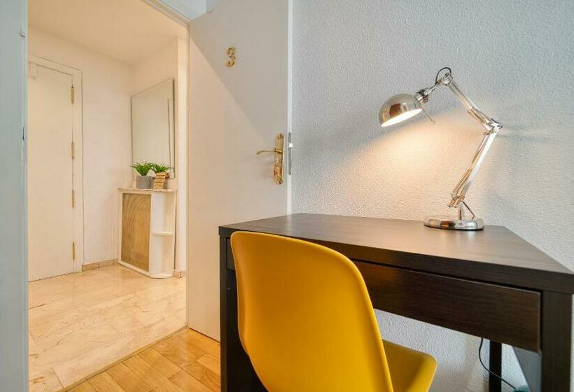 호스텔 B Casacafé Madrid Pozuelo 2 Baño Fuera De La Habitacion O Compartido