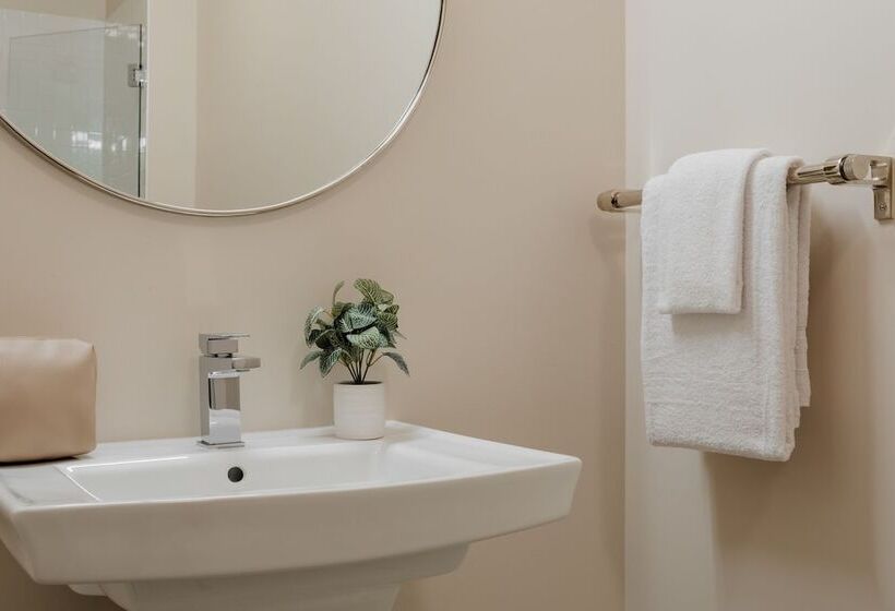 בית מלון כפרי Found Chicago Powered By Sonder