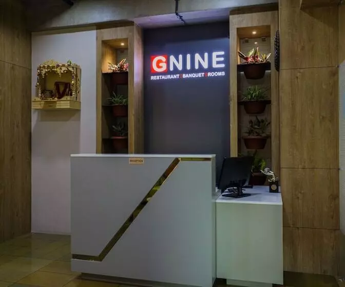 ホテル Gnine, Surat