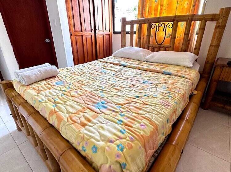 پانسیون Airport Cartagena