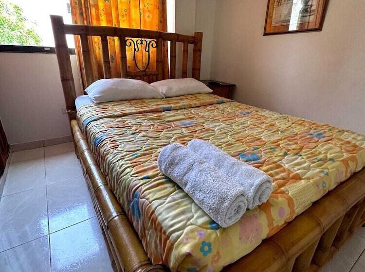 پانسیون Airport Cartagena