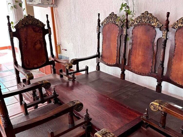 پانسیون Airport Cartagena