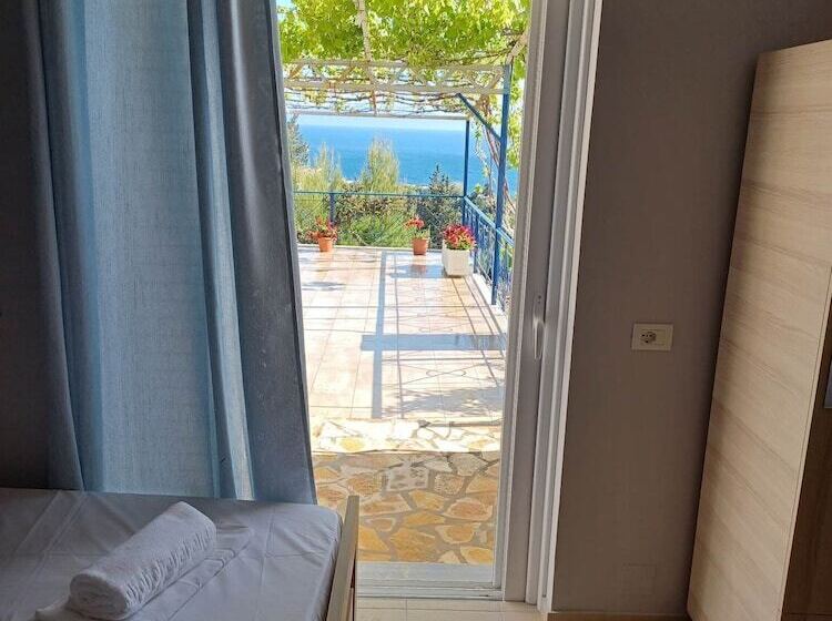 Pensão Ionian View Guest House