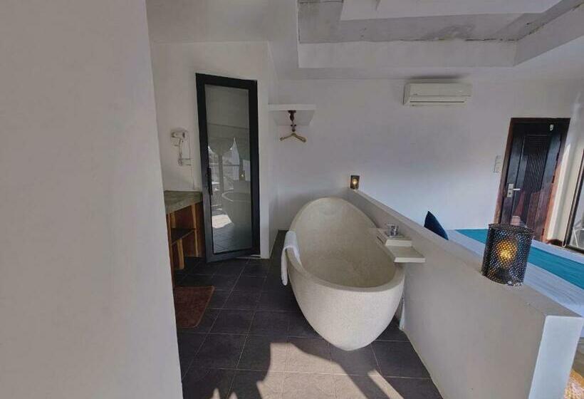 פנסיון Ultimate Boutique