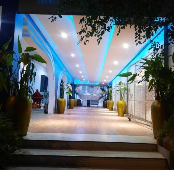 פנסיון Ultimate Boutique