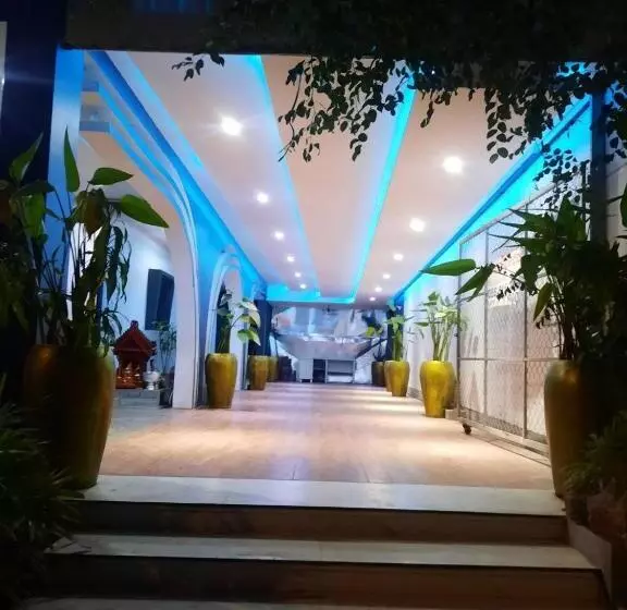Majatalo Ultimate Boutique