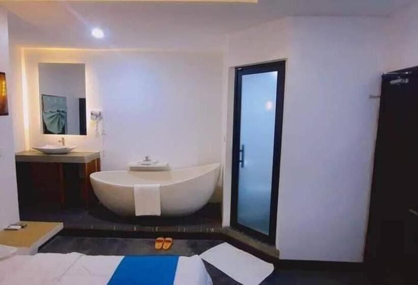 פנסיון Ultimate Boutique