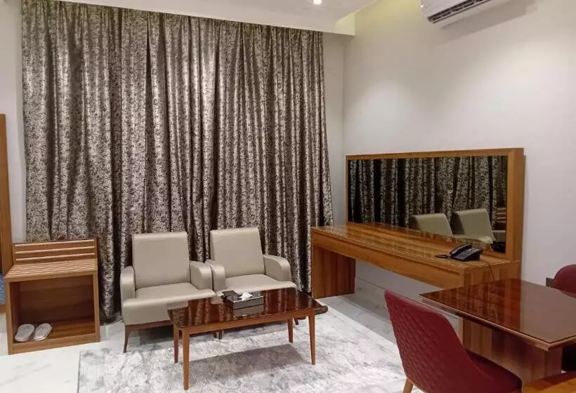 Namar Home Serviced Apartment  Tuwaiq