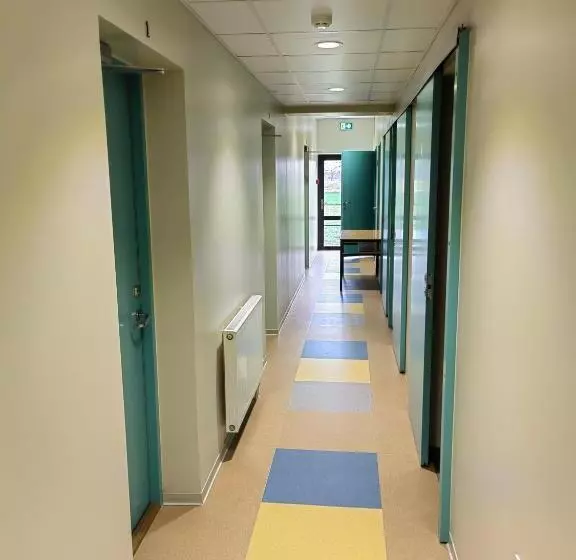 هاستل Suure Jaani Veekeskuse Sürgavere Majutus