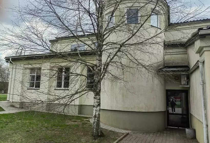 هاستل Suure Jaani Veekeskuse Sürgavere Majutus