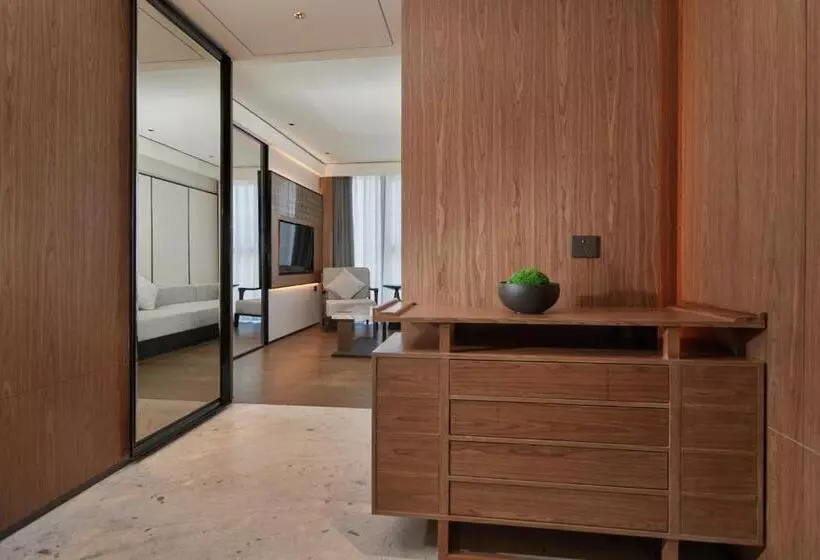 Hotelli Dongguan Tangxia Huaman