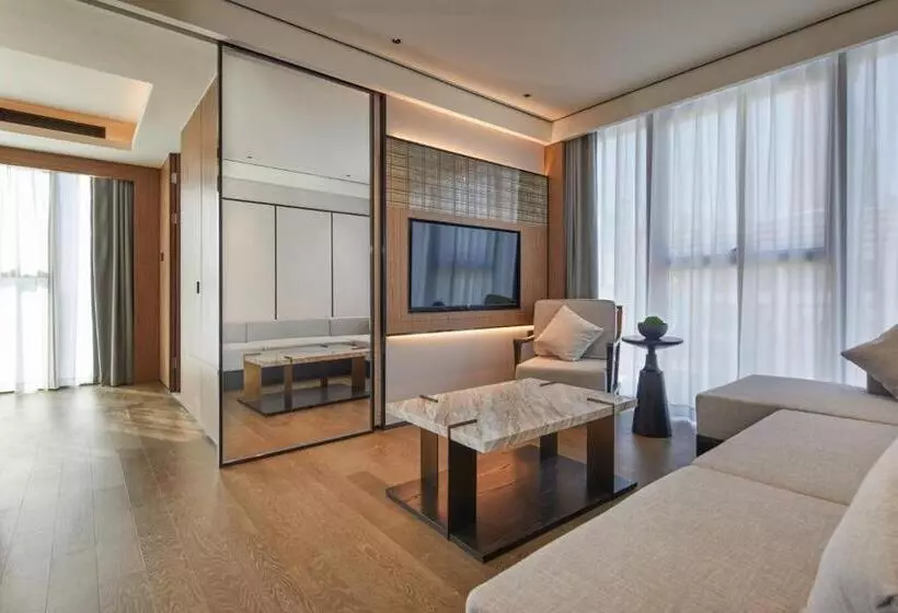 Hotelli Dongguan Tangxia Huaman