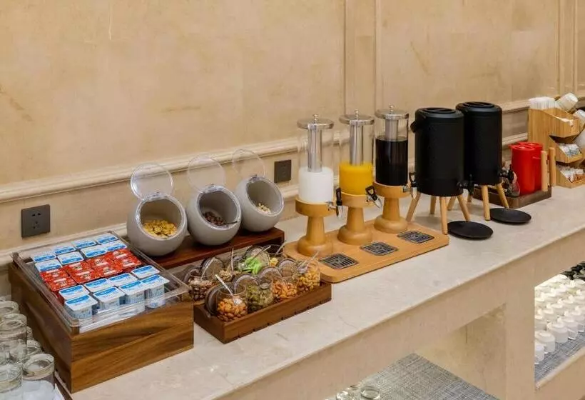 Atour X Hotel Shenzhen Baoan Airport Aviation City