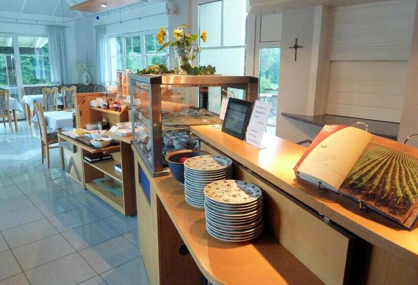 펜션 Gästehaus Brütting