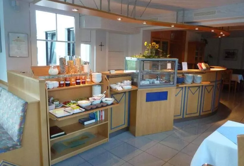 Majatalo Gästehaus Brütting