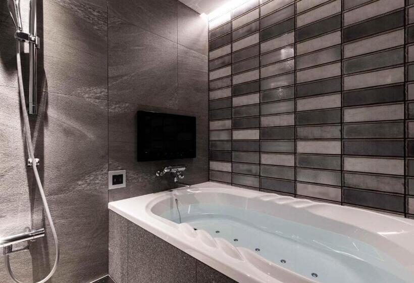 Y Hotel Vacation Stay 32540v