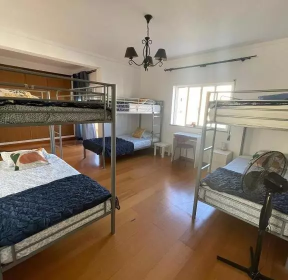 Retkeilymaja Wakeup Triplex House