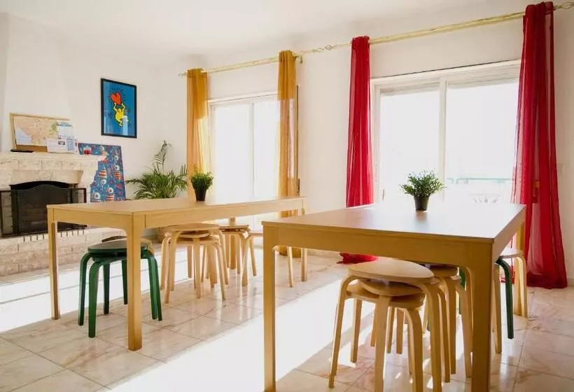 Retkeilymaja Wakeup Triplex House