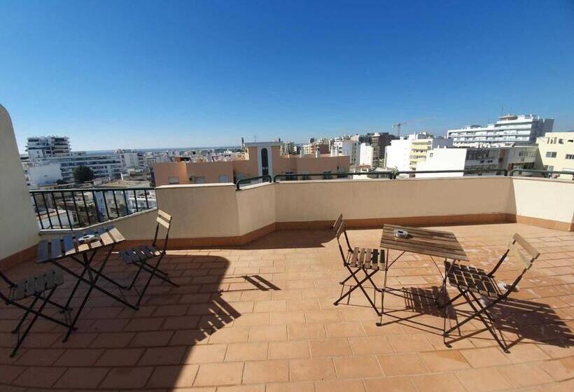 فندق صغير Wakeup Triplex House