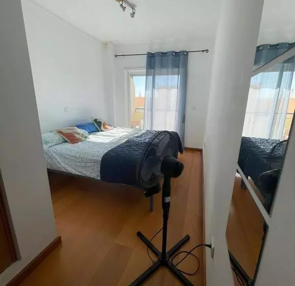 Retkeilymaja Wakeup Triplex House