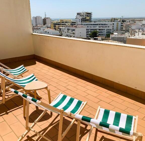 فندق صغير Wakeup Triplex House