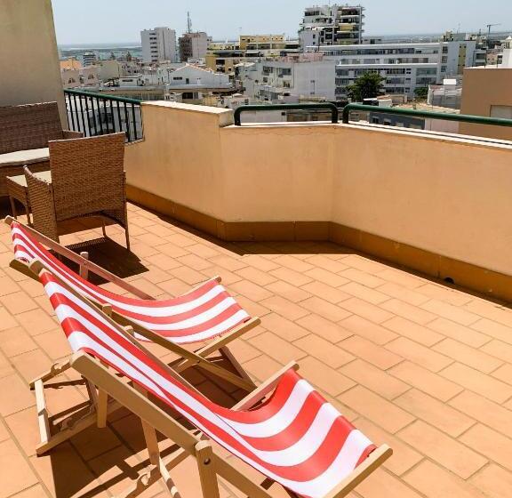 فندق صغير Wakeup Triplex House