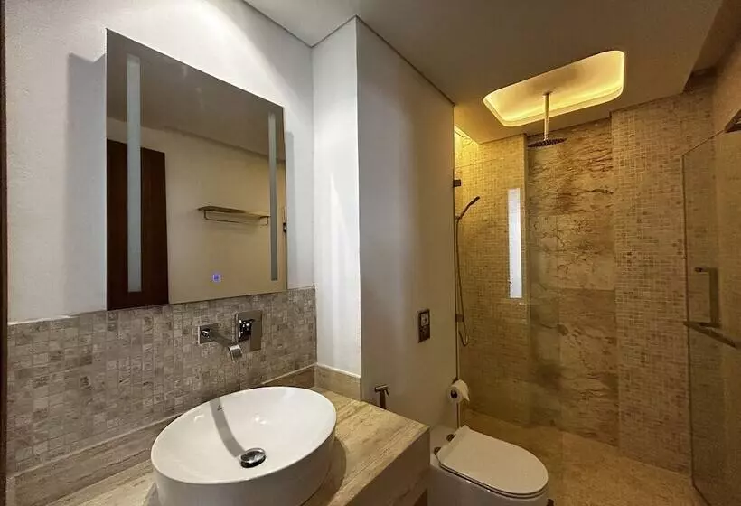 Elite Atoll Condotel