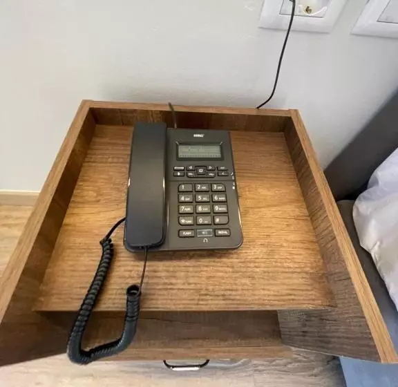 ホテル Kroi Near Castle Entrance Castle And Town View