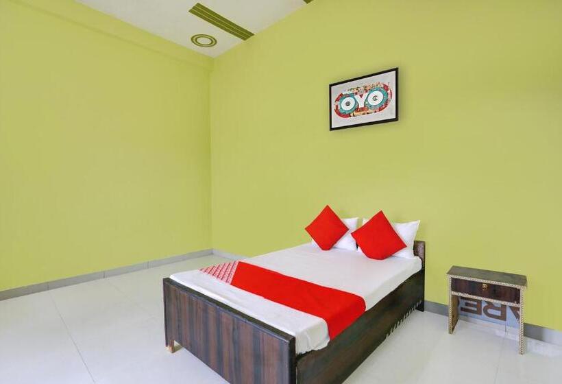 فندق Oyo Flagship 81180 Maa Pitambara