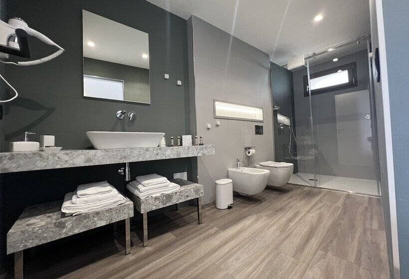 فندق Roccaregina