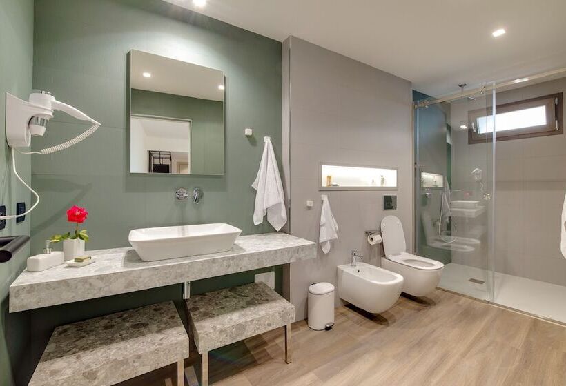 فندق Roccaregina