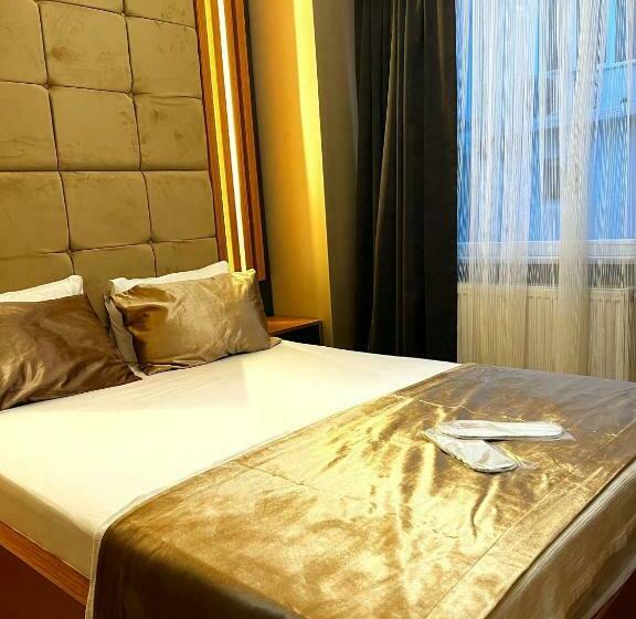 هتل Taksim Cetinkaya Suite