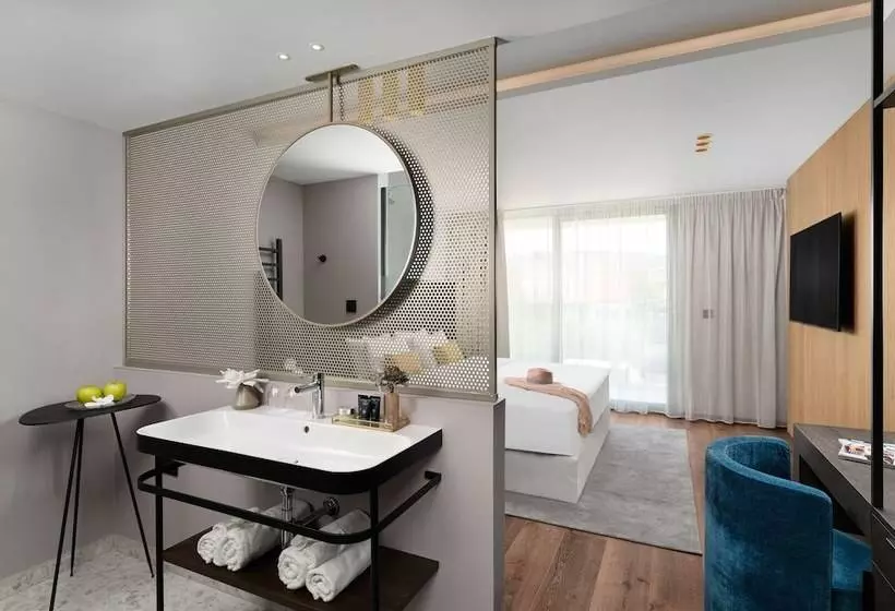 ホテル Vinifera Wine & Spa 5 Stars Superior