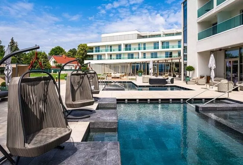 ホテル Vinifera Wine & Spa 5 Stars Superior