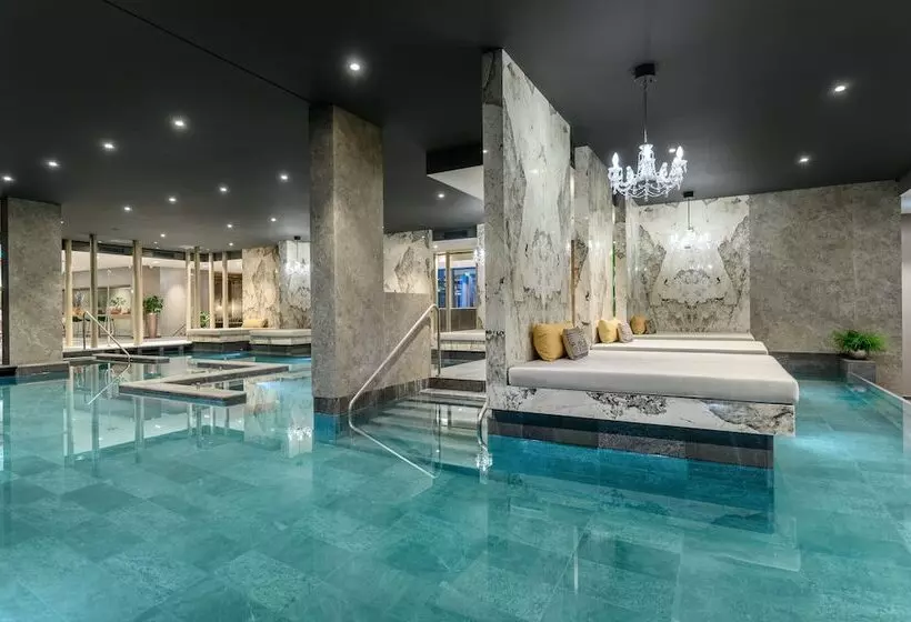 ホテル Vinifera Wine & Spa 5 Stars Superior