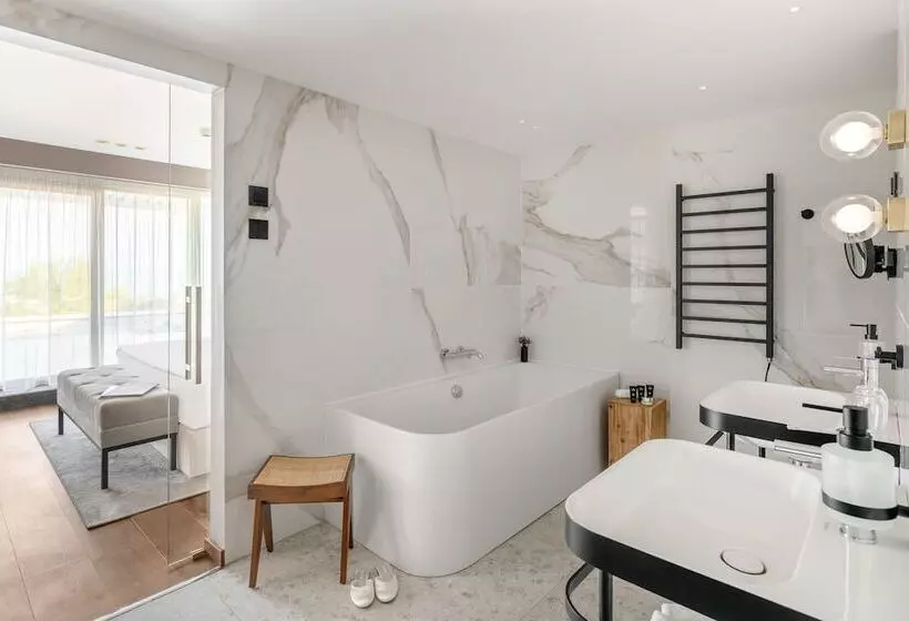 ホテル Vinifera Wine & Spa 5 Stars Superior