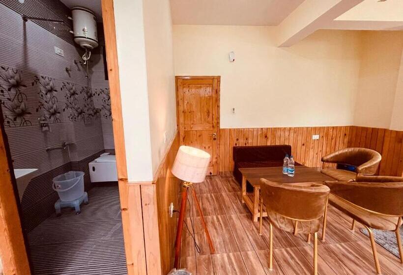 호텔 Winterline Resort, Kasol   A Four Star Luxury Resort