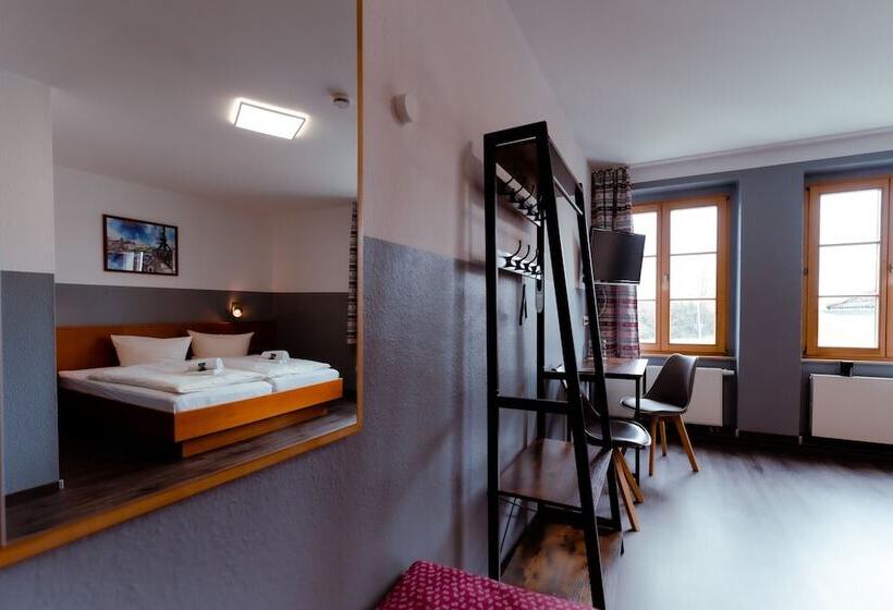 Restaurant Und Pension Alberthafen