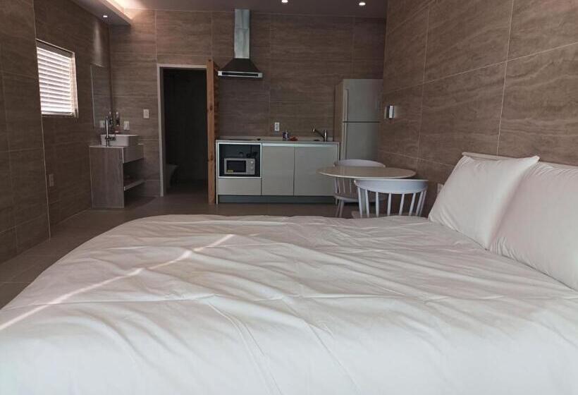 White Castle Pension