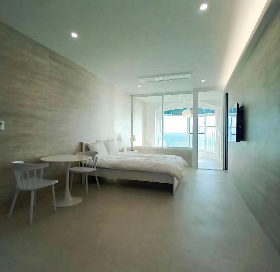 White Castle Pension