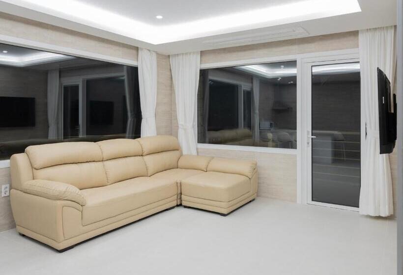 White Castle Pension