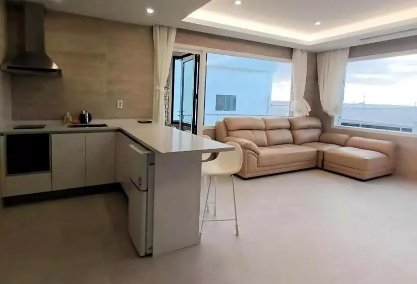 White Castle Pension