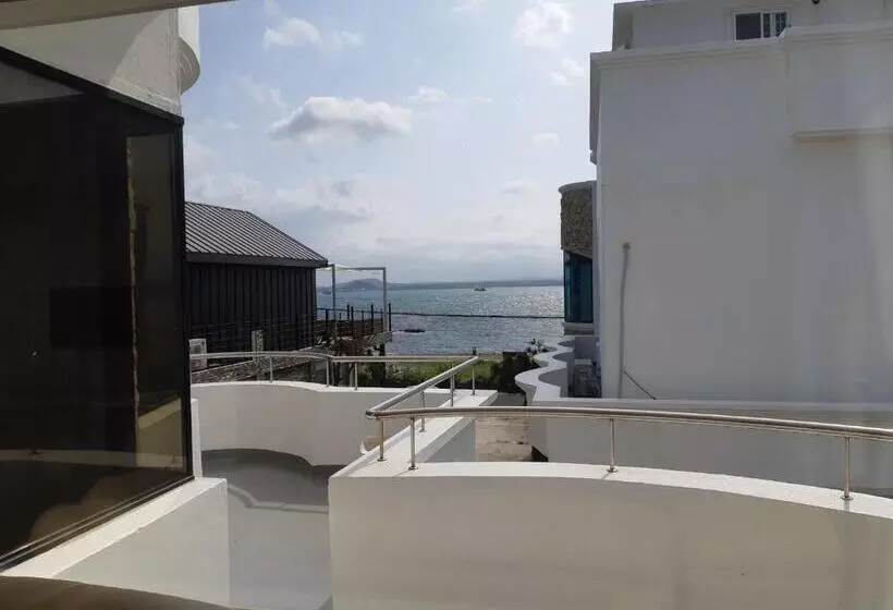 White Castle Pension