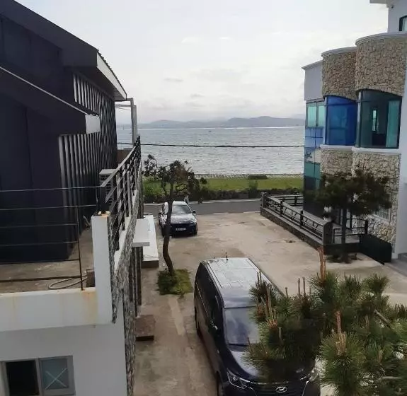 White Castle Pension