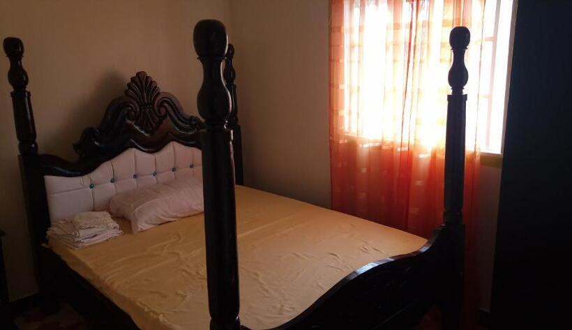 تختخواب و صبحانه Frankfurt Cottages